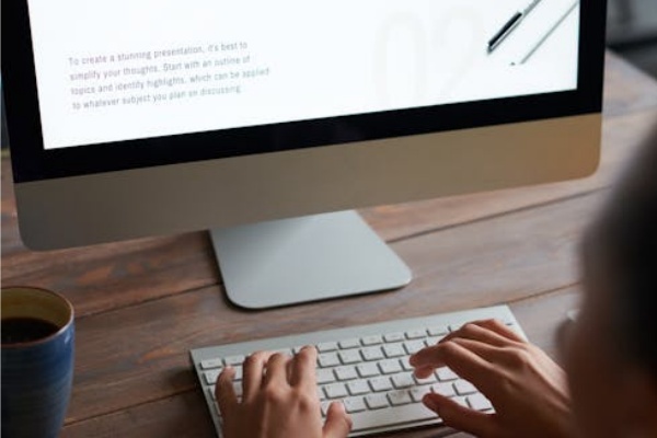 企業(yè)網(wǎng)站必備功能清單：少一個(gè)都影響獲客